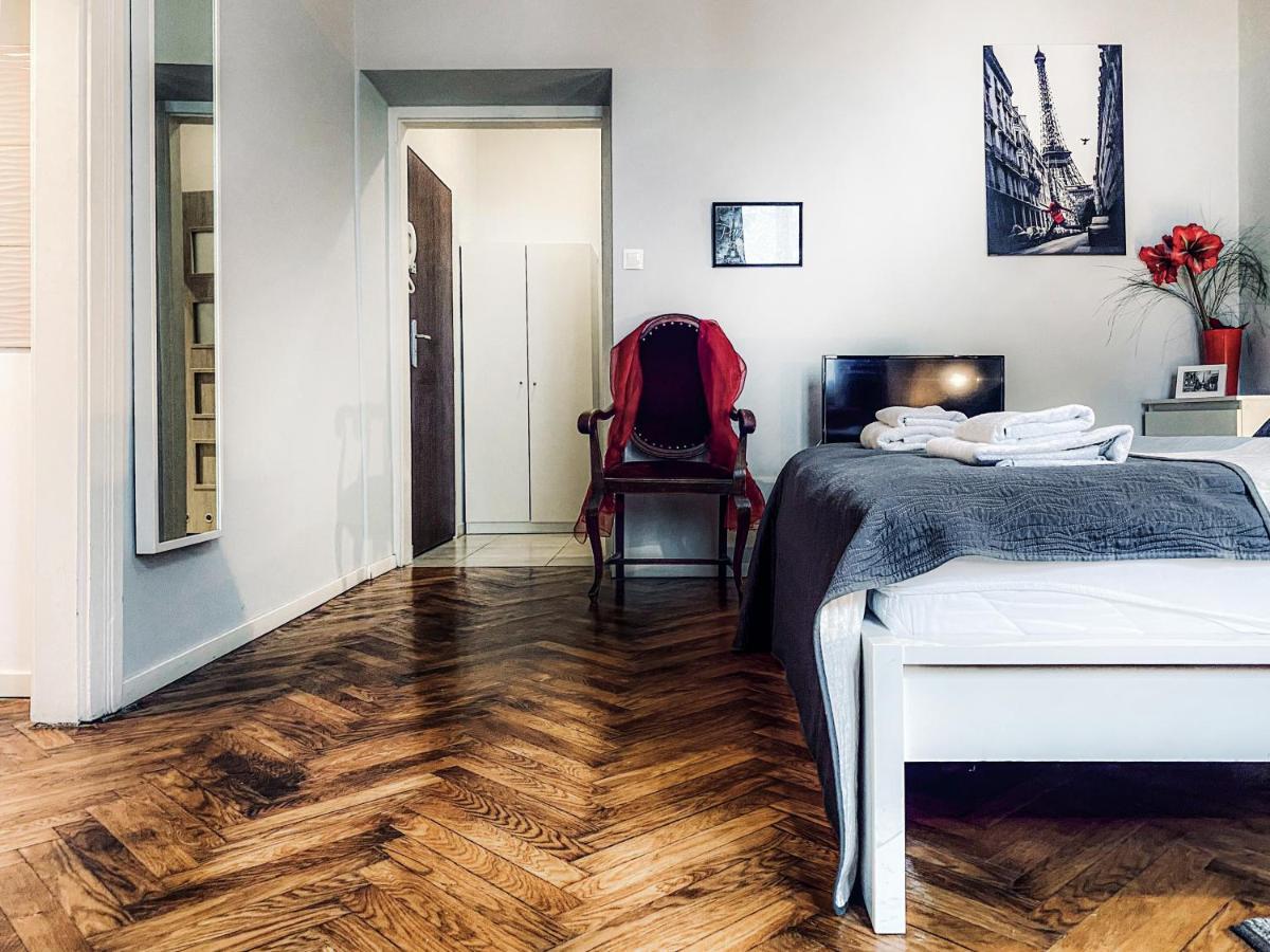 Apartment Next To Wawel Castle, Vistula River & Old Town Cracow Krakow Exterior photo